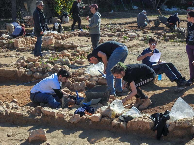 Budding Archaeologists in Action: Voula Field School 2019 General edited
