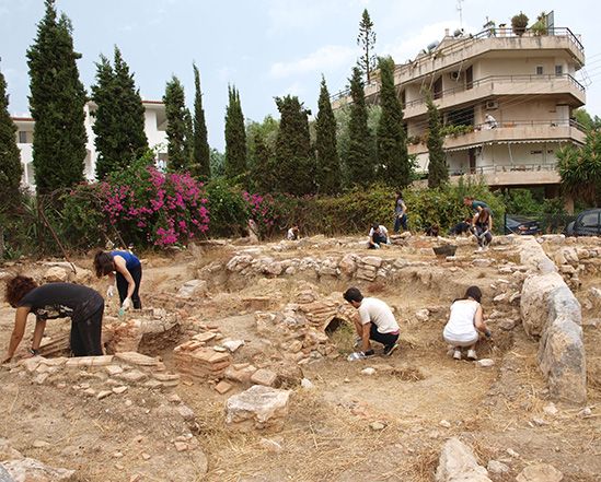 Excavating Forgotten Attica: the Case of Aixonidai Halai (Voula Field School) Excavating Aixonidai Halai Voula