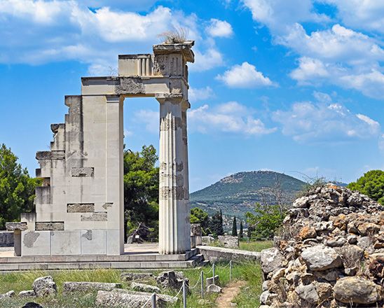 Healing in Ancient Greece (Athens, Epidaurus, Kos) Healing in Ancient Greece1