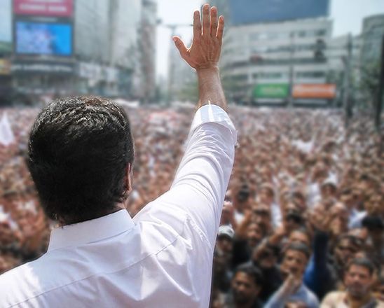 How to Build an Autocracy and How to Resist One