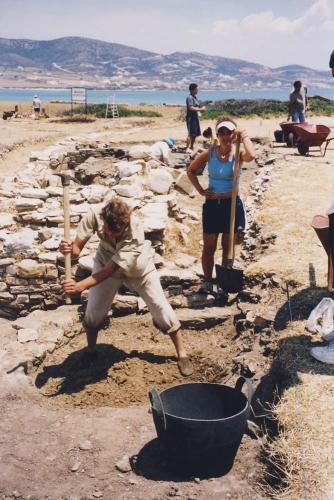 CYA students at the dig at Despotiko, Summer 2005